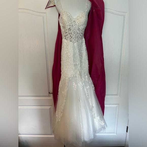 Wedding/Prom Absolutely stunning gown - Picture 5 of 5